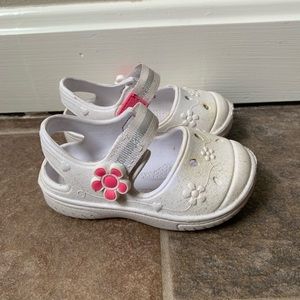 Girl’s Water Shoes 💦